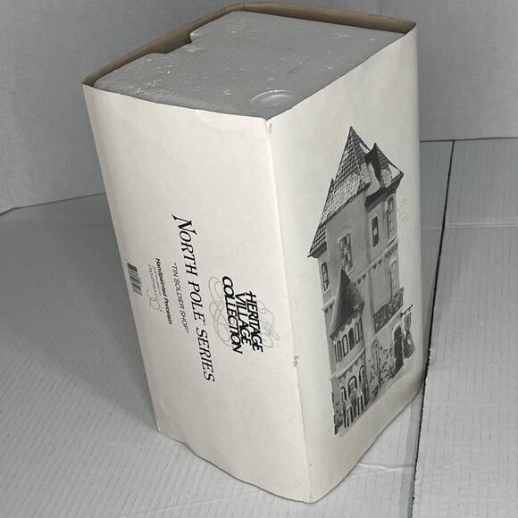 Dept. 56 North Pole Series "Tin Soldier Shop" Heritage Village Collectio… - Picture 11 of 15